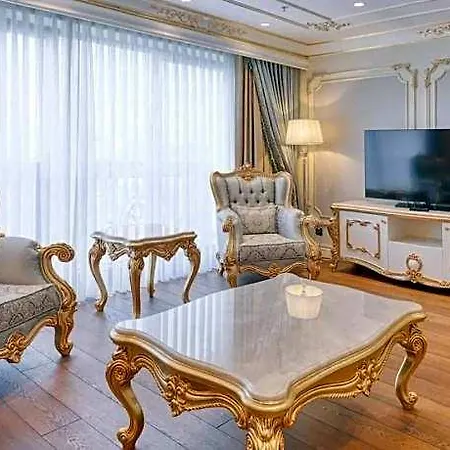 Dekalb Hotel 4*